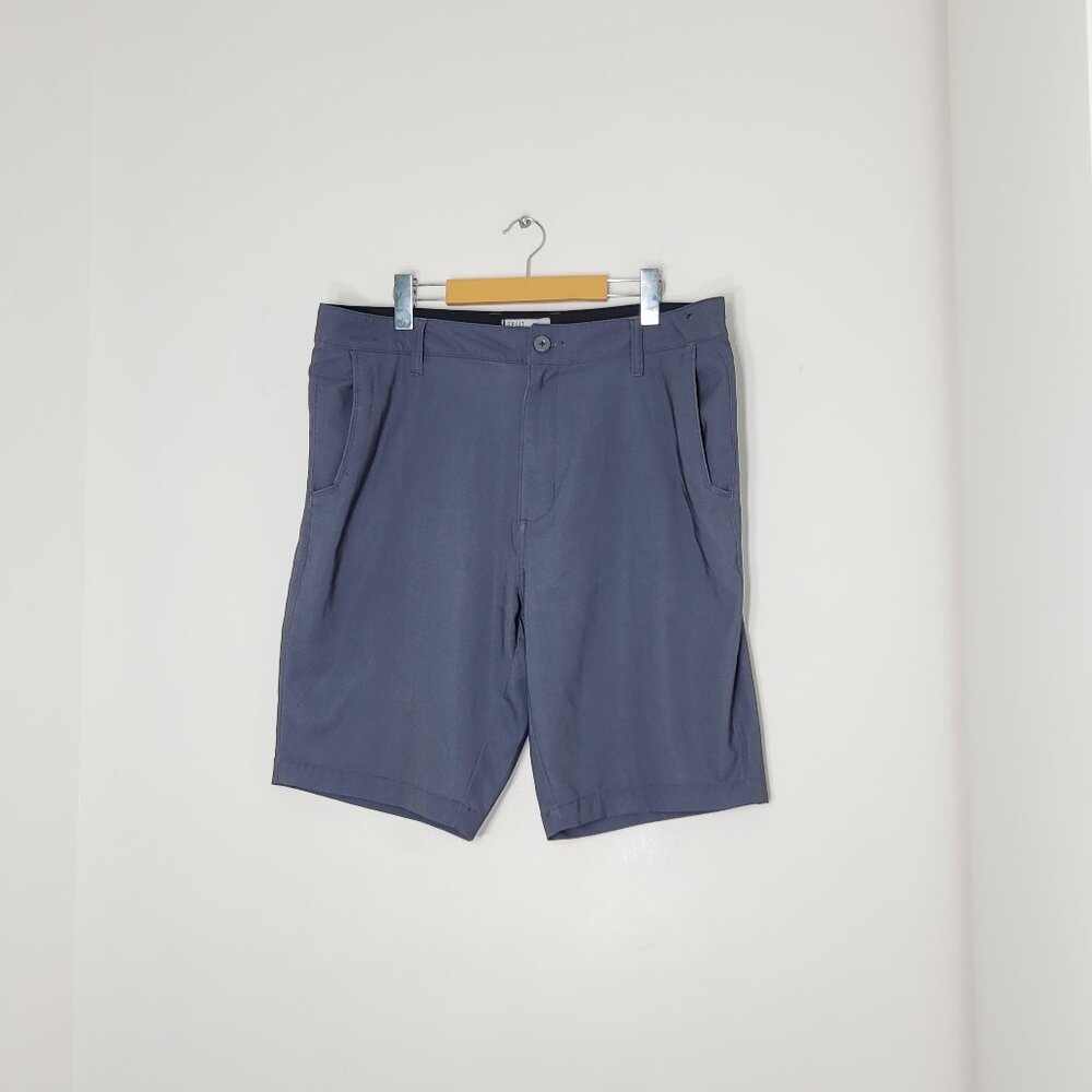 Split Men's Gray Pin Stripe Polyester Hybrid Flat Front Golf Shorts Pockets 36